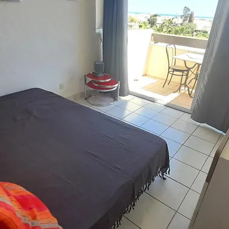 729, Port Nature 7 Au Village Naturiste アパート *