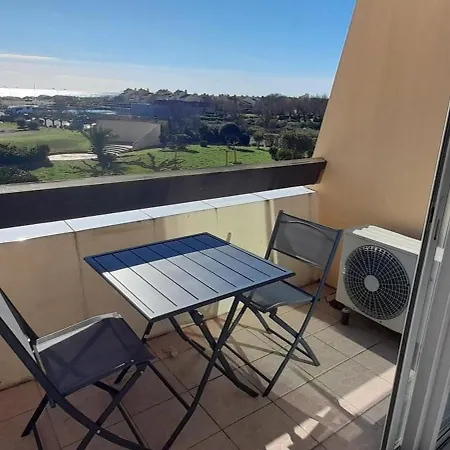 729, Port Nature 7 Au Village Naturiste *