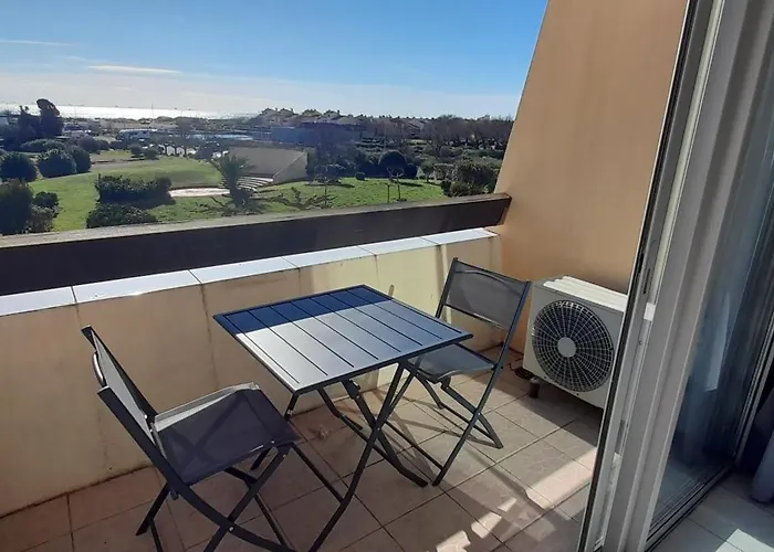 729, Port Nature 7 Au Village Naturiste *